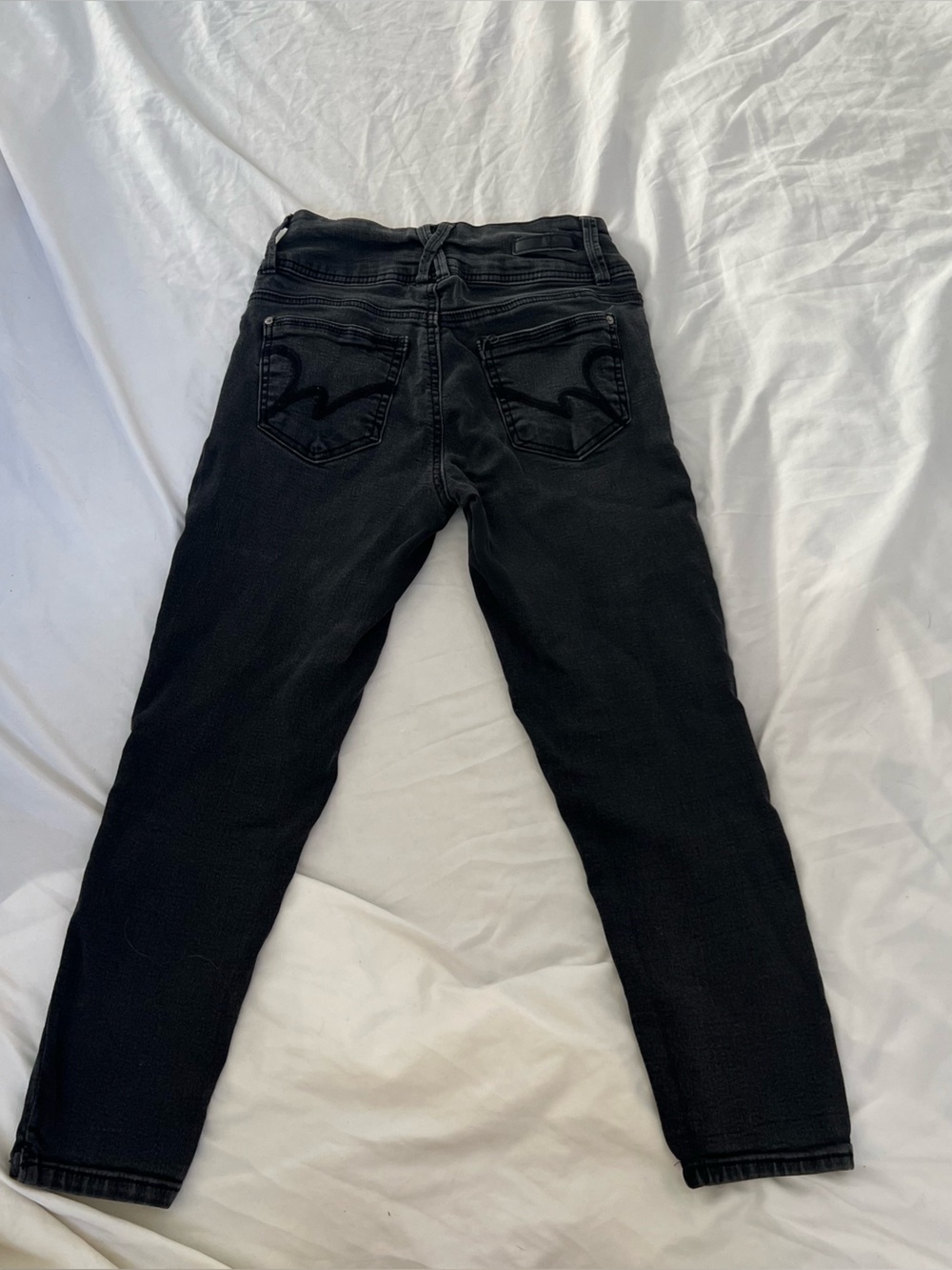 Wallflower Women's Black Skinny Jeans - Slim Stretch Denim